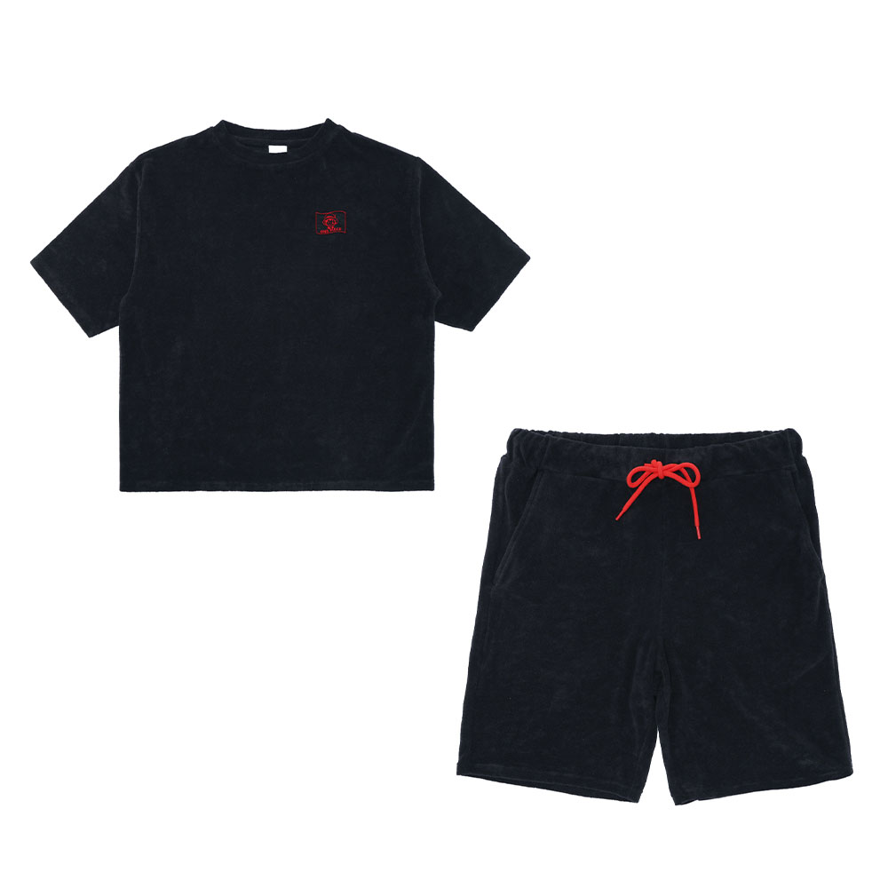『ONE PIECE』ルームウェア（Tシャツ＆ハーフパンツ）　M、Lサイズ　