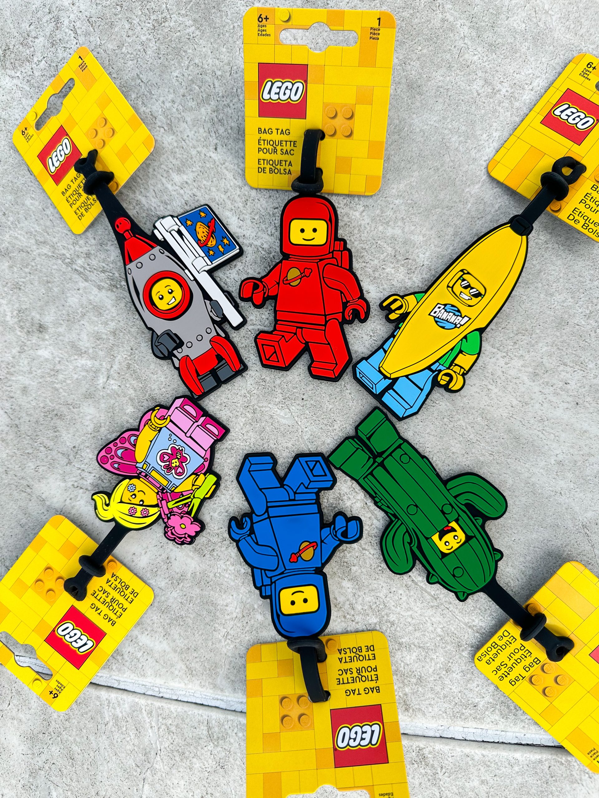 この夏は ラゲッジタグをつけてお出かけしよう🌞 - レゴ®ストア